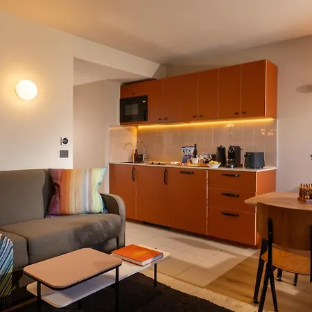 Yuna Montmartre - Aparthotel Parigi