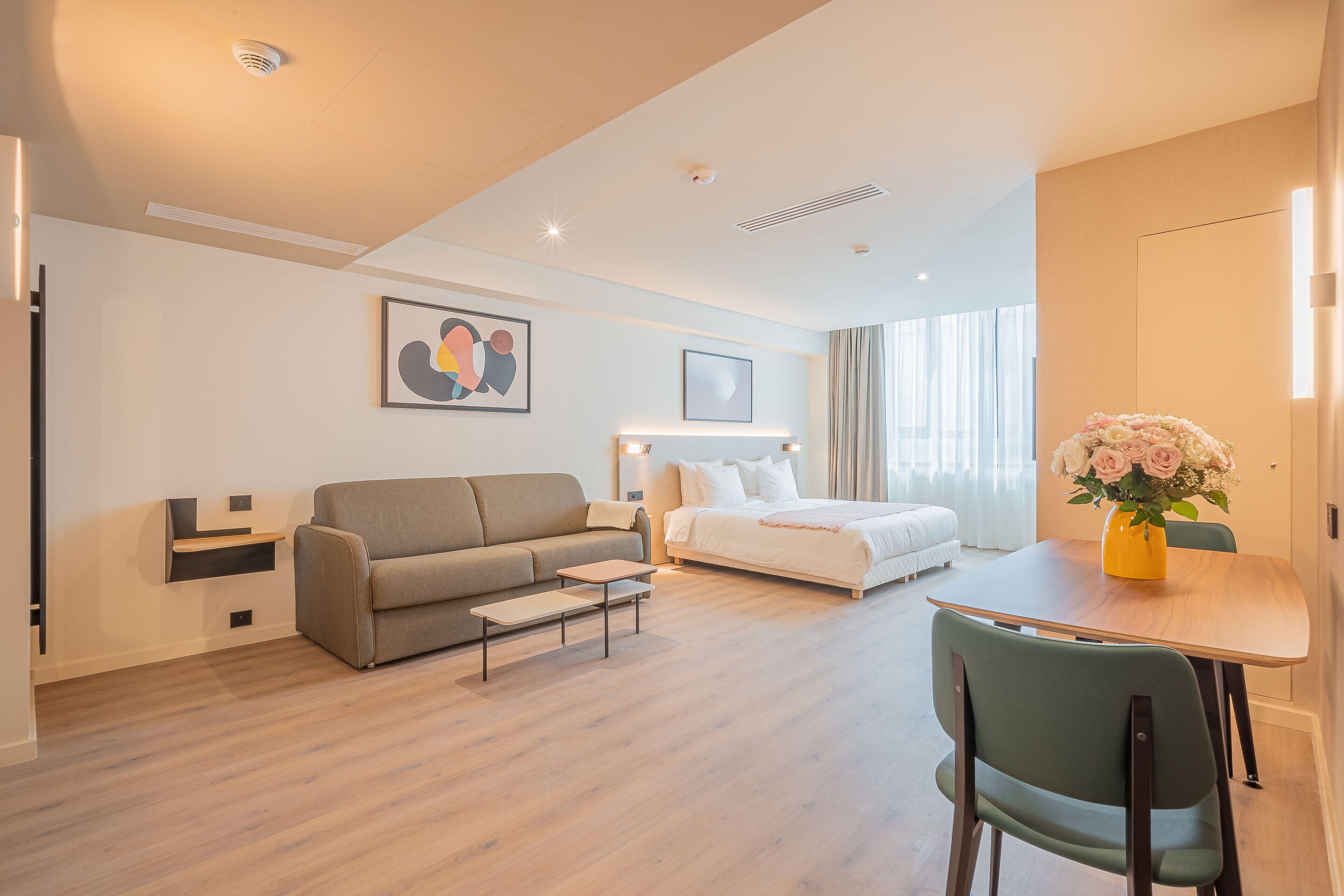 Yuna Montmartre - 4*