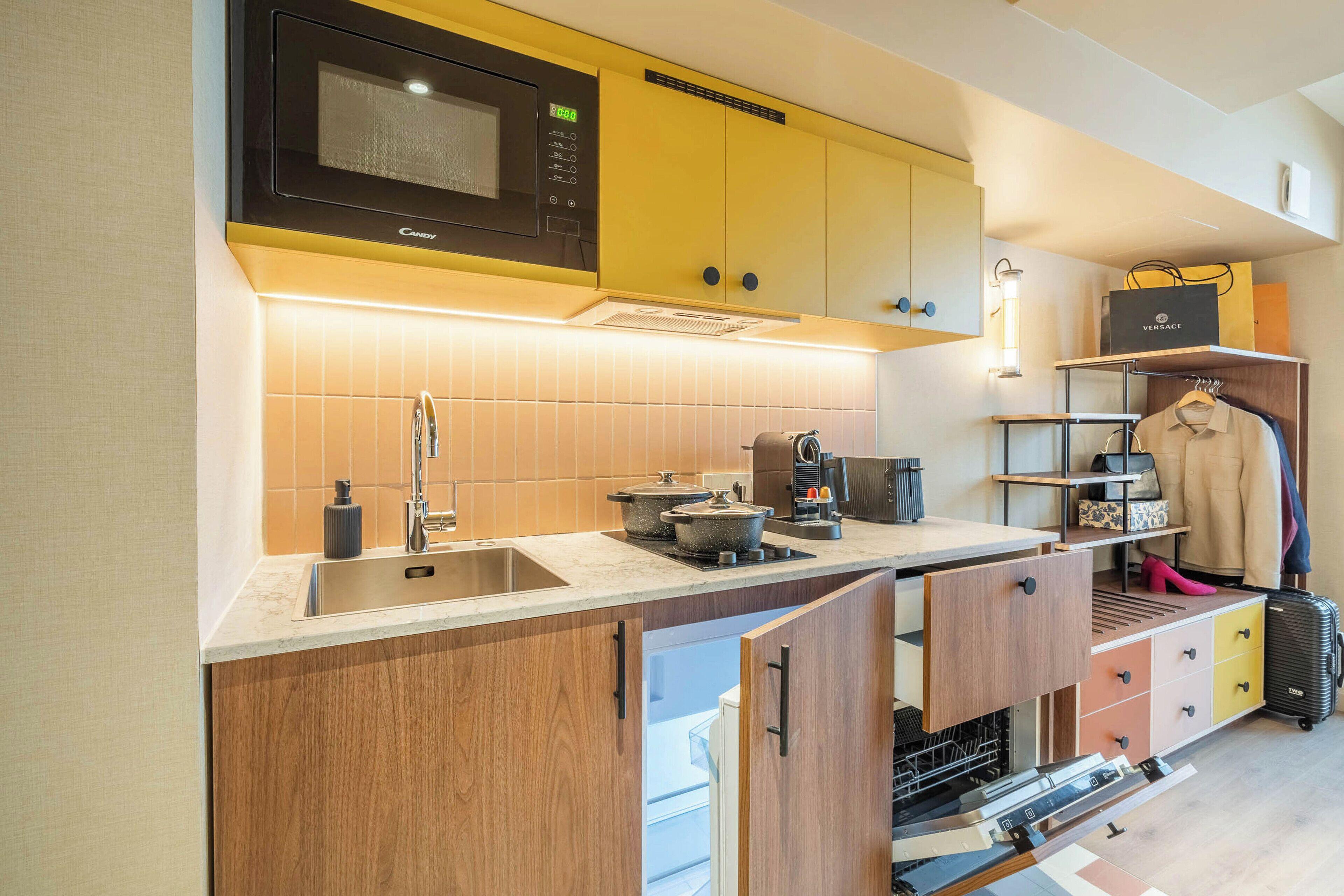 Aparthotel Yuna Montmartre - 4*