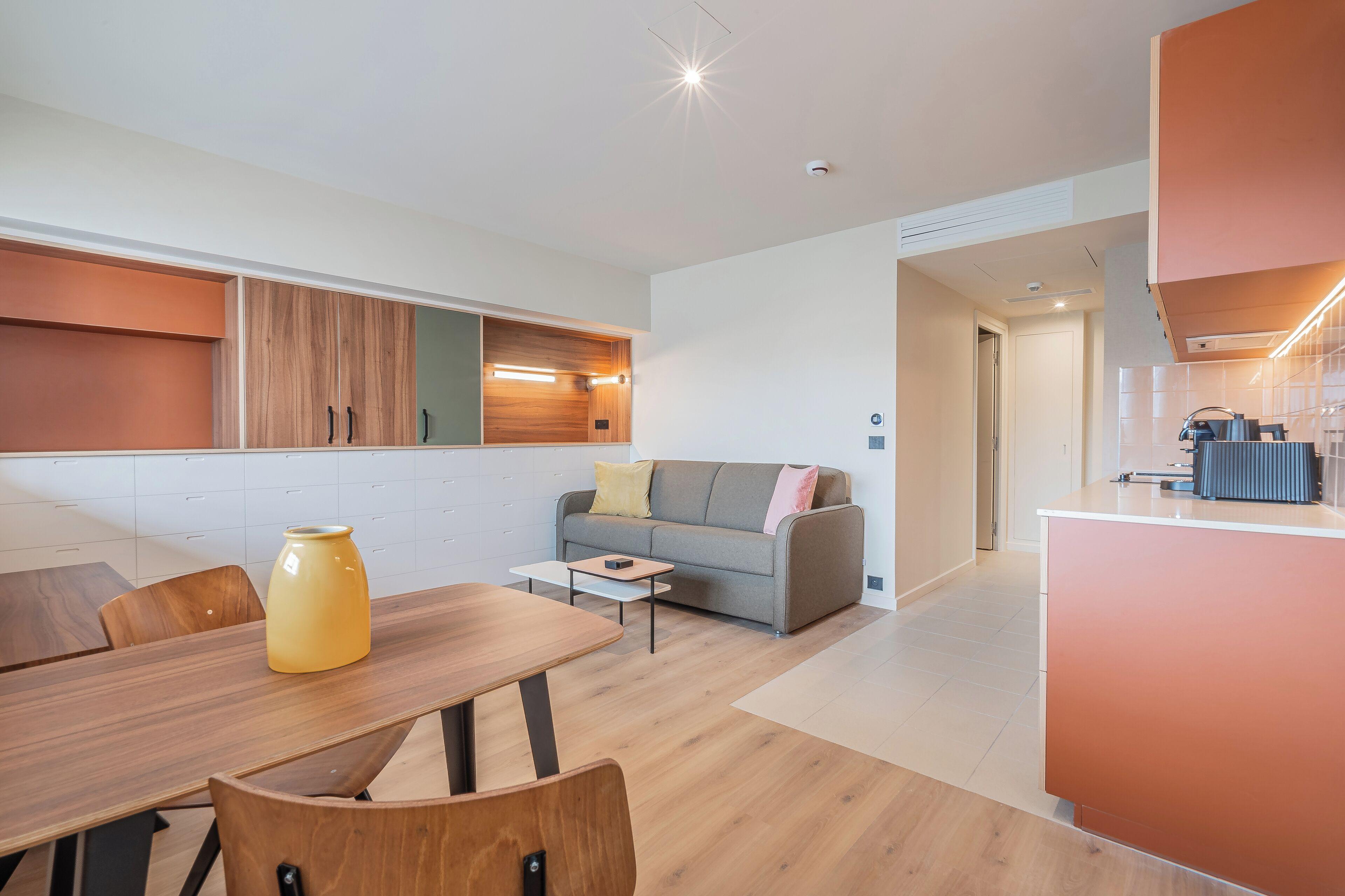 Yuna Montmartre - 4*